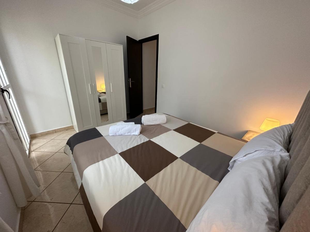 Piso Centrico Y A Pie De Playa. Apartment Мартил Екстериор снимка