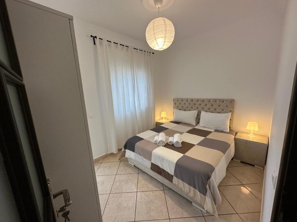 Piso Centrico Y A Pie De Playa. Apartment Мартил Екстериор снимка