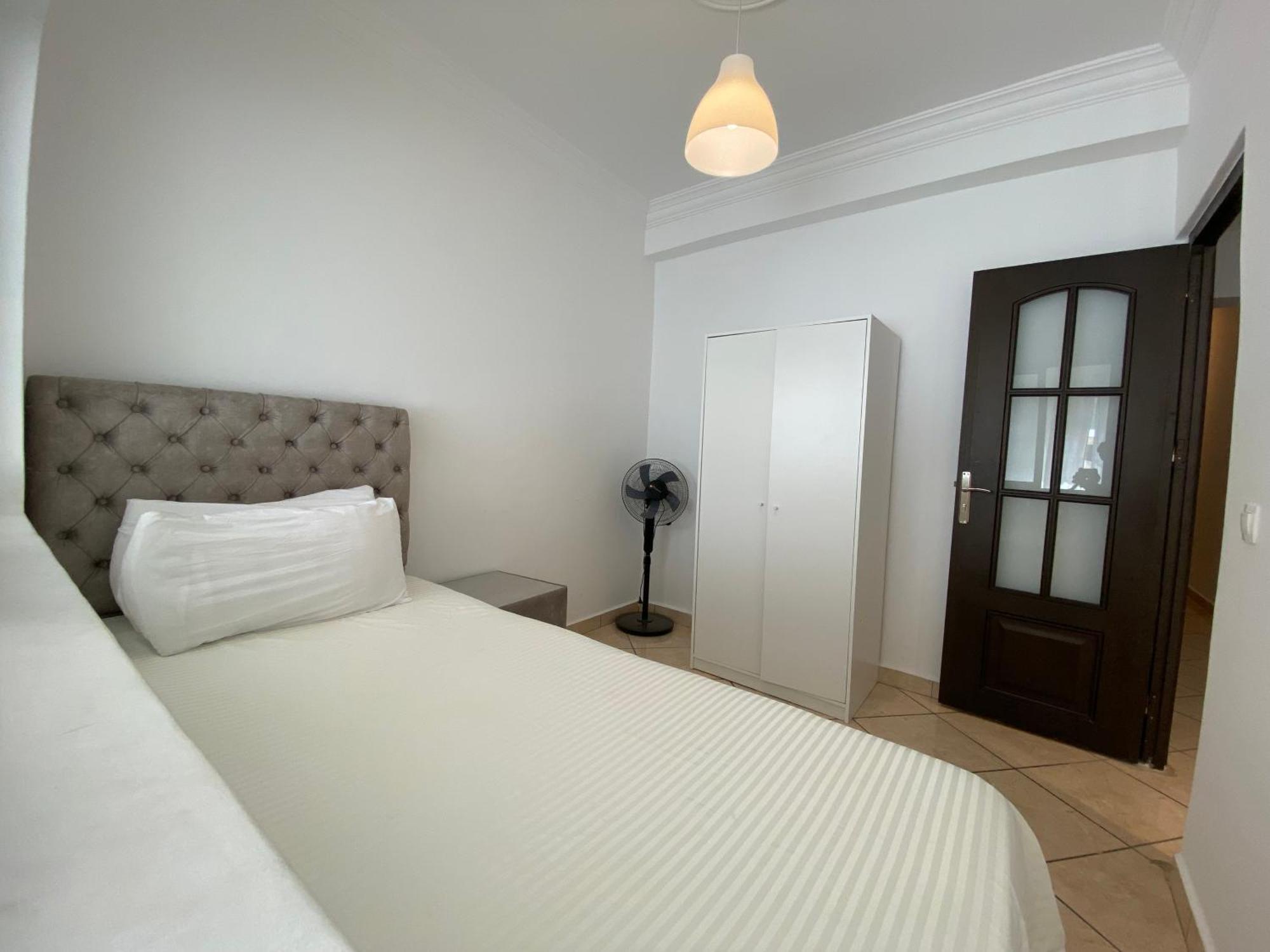 Piso Centrico Y A Pie De Playa. Apartment Мартил Екстериор снимка